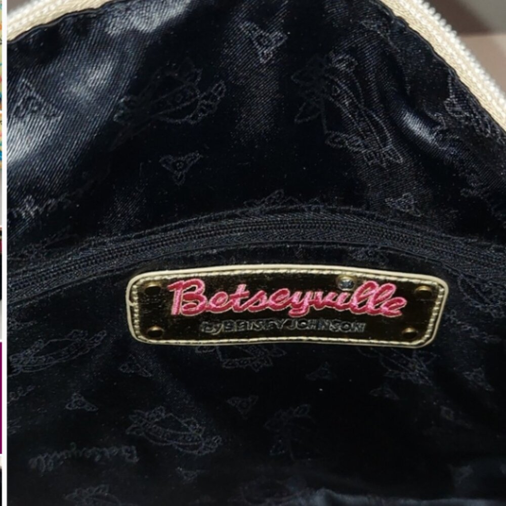 NWT  Betsey Johnson BETSEYVILLE CALL ME PHONE BARREL SATCHEL - Picture 8 of 11